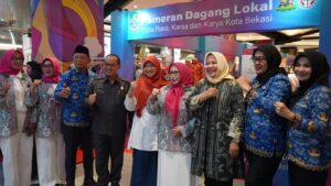 Ketua DPRD Kota Bekasi Hadiri Pembukaan Pameran Dagang Lokal