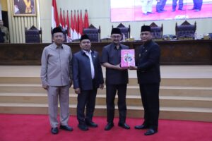 Pemkab Bekasi Sampaikan Nota Penjelasan Rancangan Perda APBD 2026 pada Rapat Paripurna DPRD