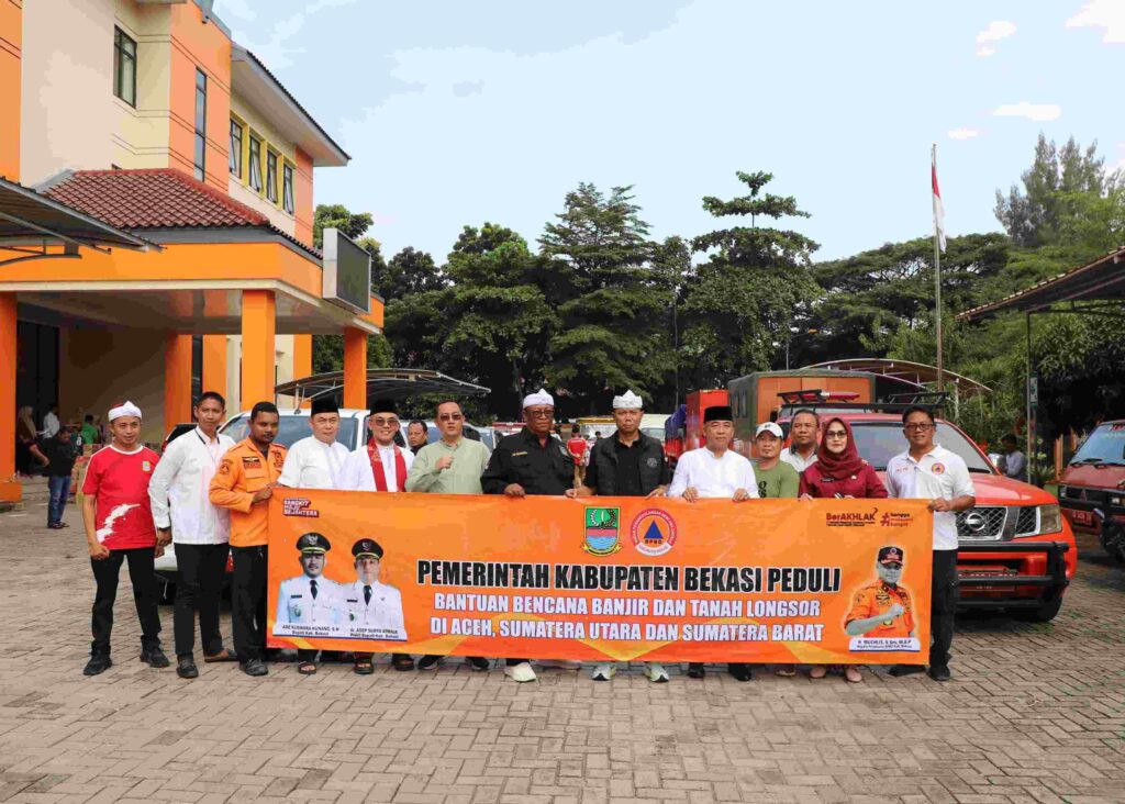 Pemkab Bekasi Kirimkan 71,9 Ton Bantuan Kemanusiaan untuk Korban Bencana Sumatera