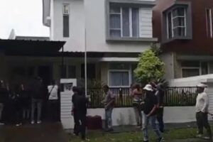 KPK Turut Segel Rumah Kepala Kejaksaan Negeri Kabupaten Bekasi