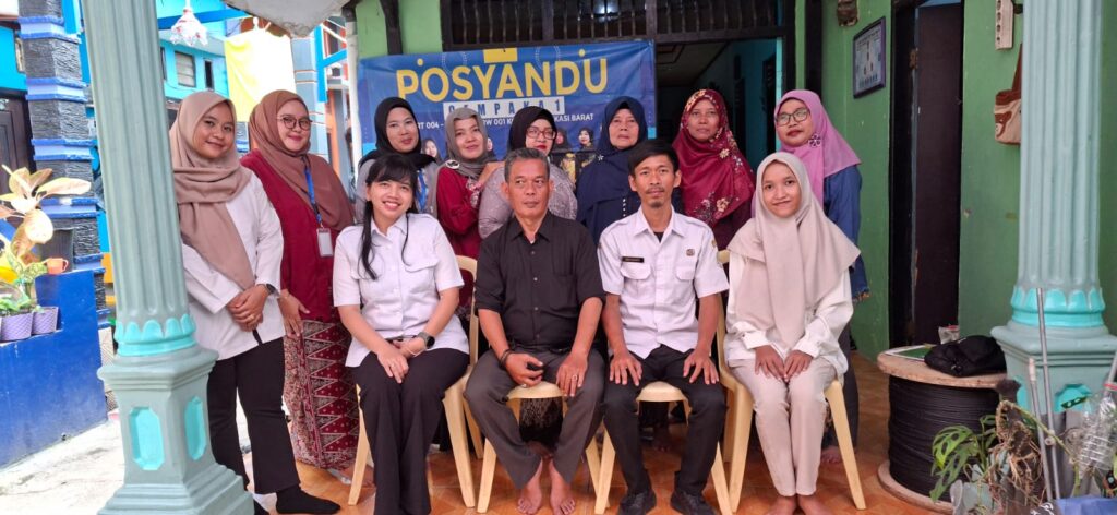 Pamor, Posyandu dan Tenaga Kesehatan Berkolaborasi Pemeriksaan Kesehatan di Bekasi Barat