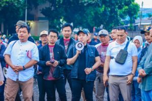 Ketua Fraksi Partai Gerindra DPRD Kota Bekasi Lepas Keberangkatan Buruh Dan Apresiasi Kehadiran Presiden Prabowo Dalam Acara May Day 2026